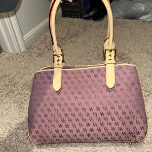 DOONEY & BOURKE MAUVE SIGNATURE CANVAS/LEATHER BUCKLE SATCHEL 9"H X 12"-14"L